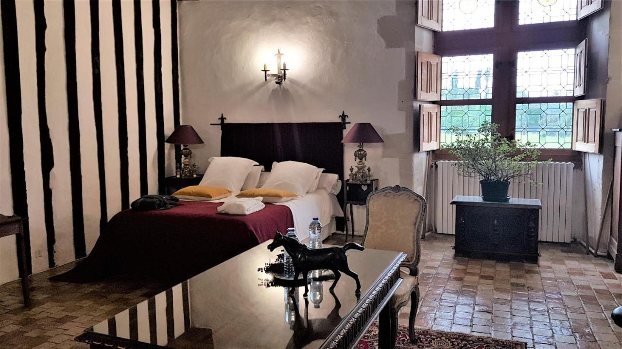 Manoir De La Beuneche - Location Du Manoir Entier Roeze-sur-Sarthe Bagian luar foto